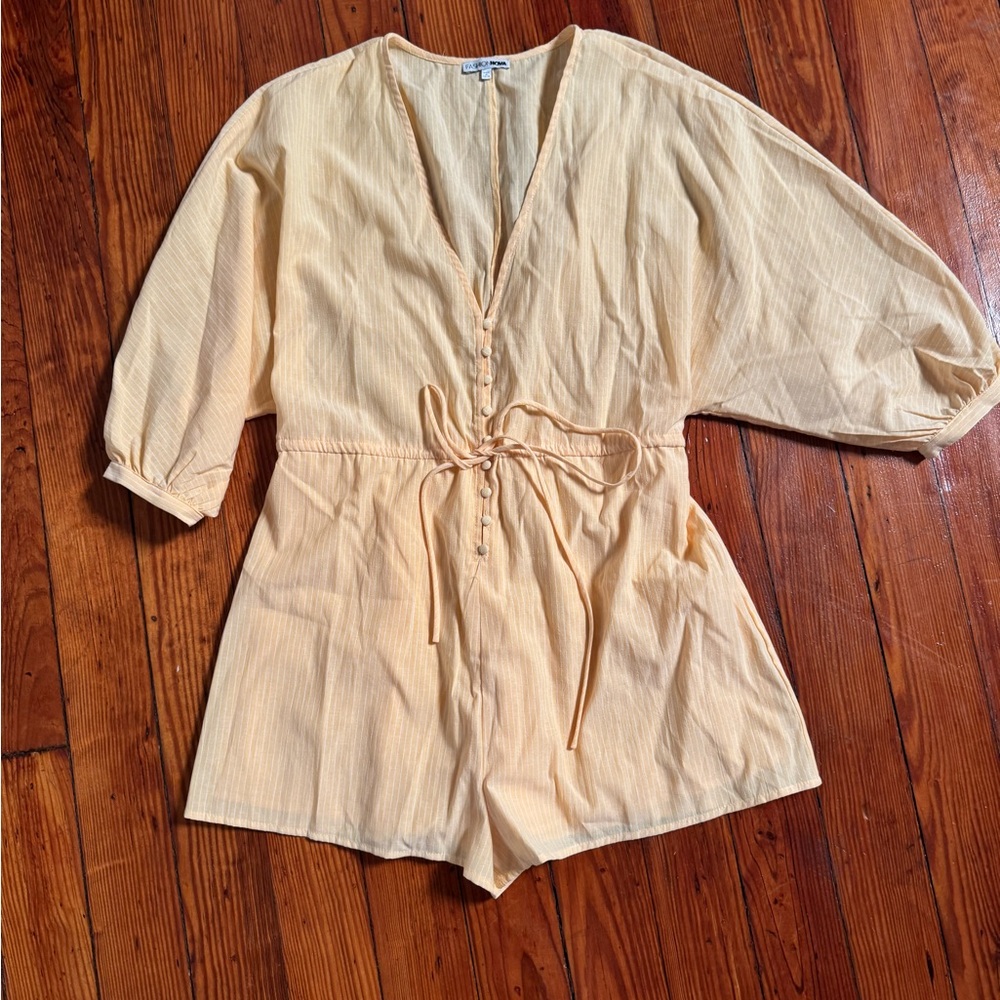 Yellow ButterCream Button-Up Romper Fashion Nova ADAH romper medium NWOT